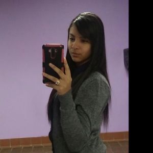 Meet your Posher, Joelle